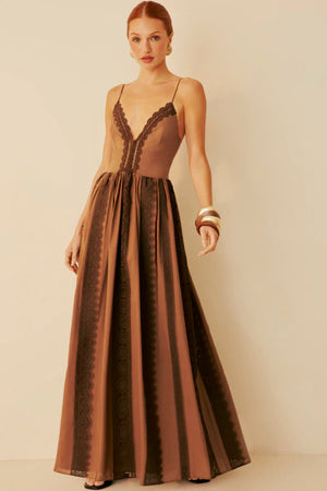 VESTIDO KYLE VOIL COM RENDA ALCA MARROM